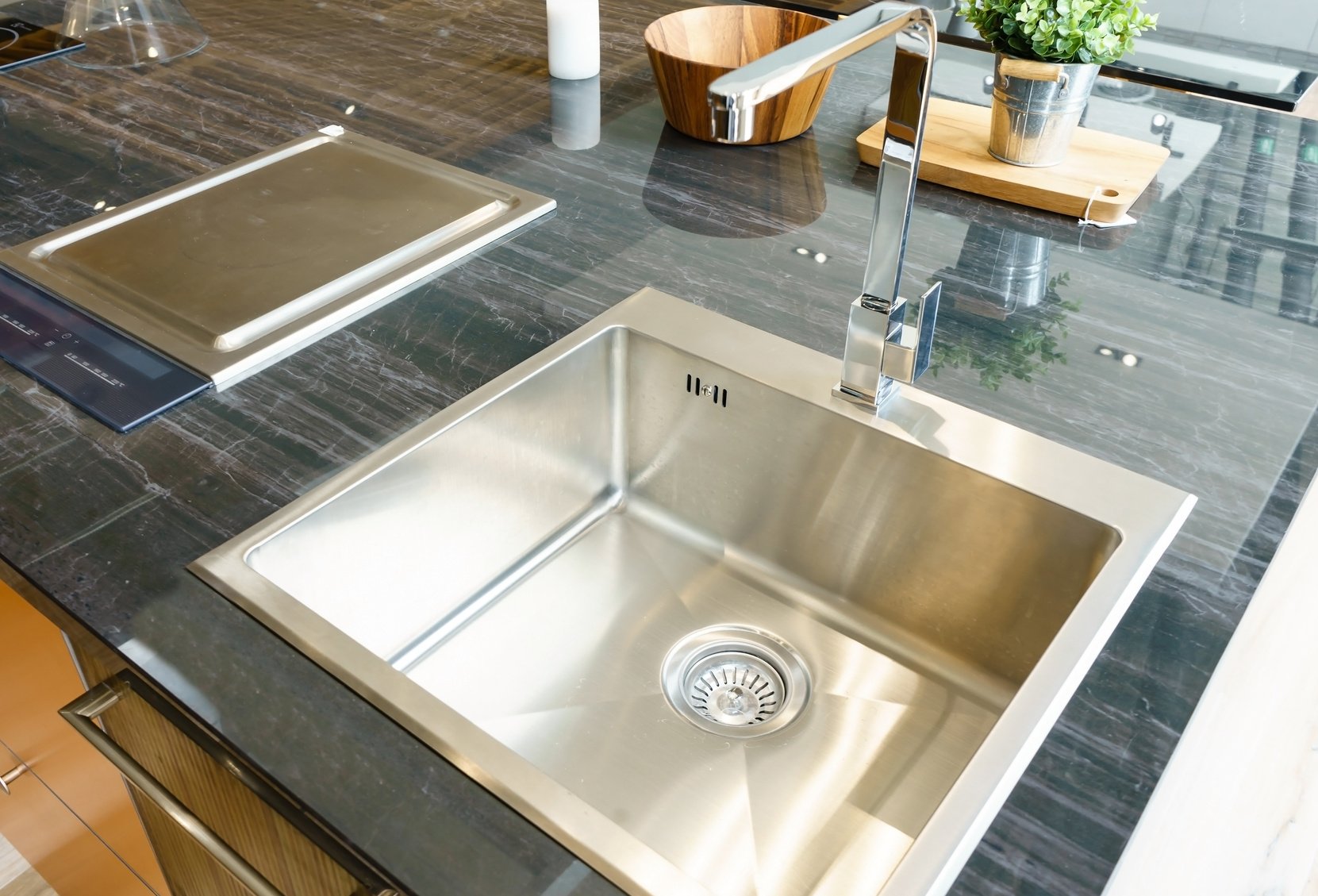 Stainless Steel Kitchen Sink